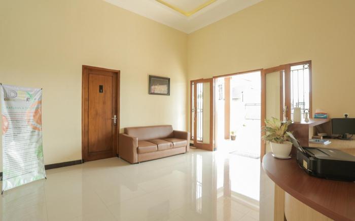 IDR Green Guest House Syariah Mitra RedDoorz