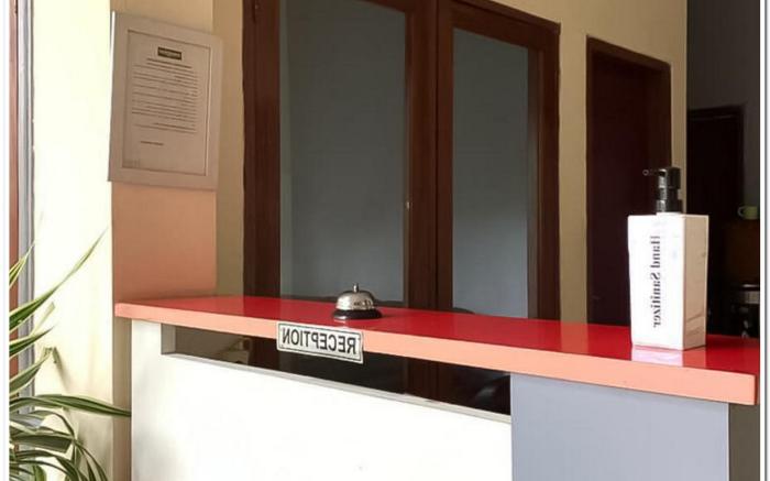 Kemang Place near Lippo Mall Kemang Mitra RedDoorz