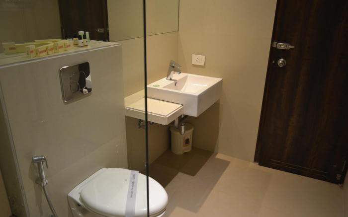 Hotel 5 Flowers Ananta Elite, Kota