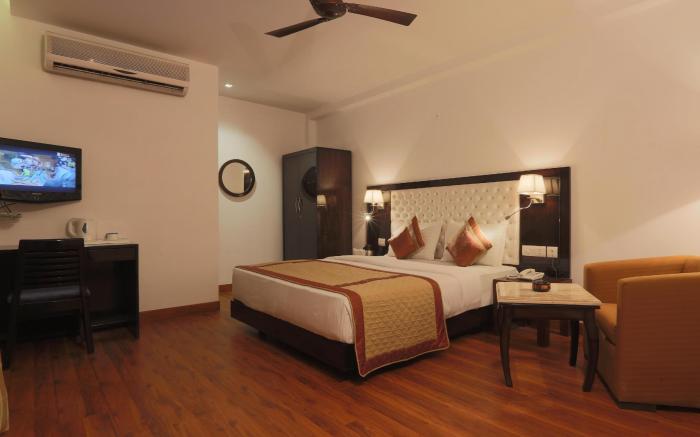 Hotel Waves, Delhi Airport