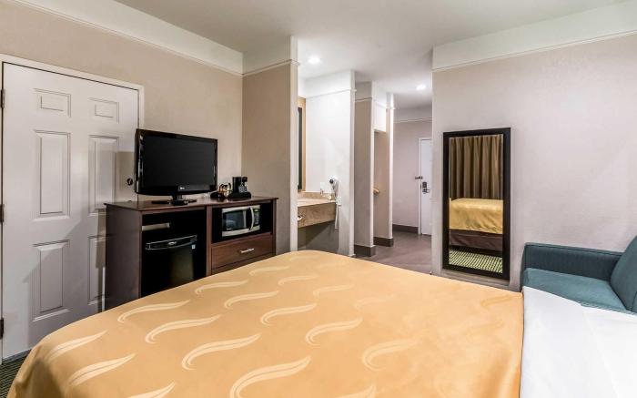 Quality Inn & Suites SeaWorld North