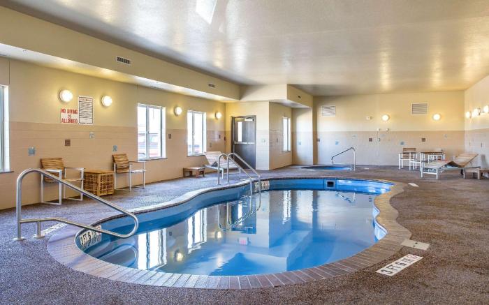 Sleep Inn & Suites