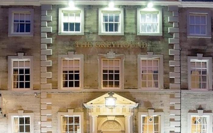 Greyhound Hotel