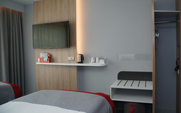 Holiday Inn Express Zürich Airport By IHG