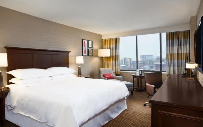 Sheraton Philadelphia University City Hotel