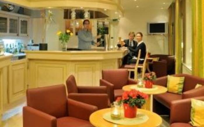 Central Hotel