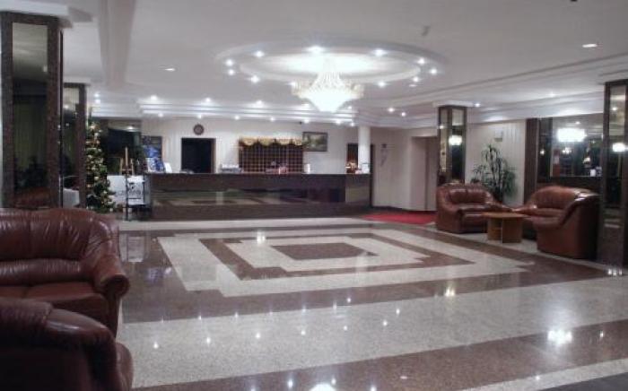 Hotel Ambasador Chojny