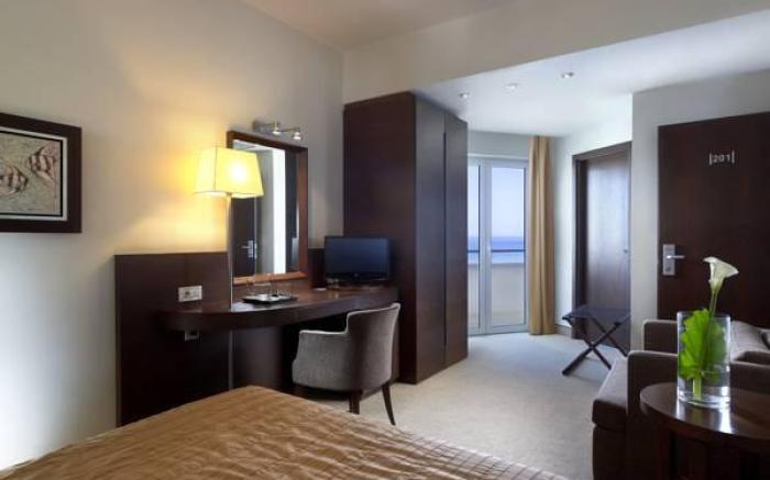 Irida Hotel