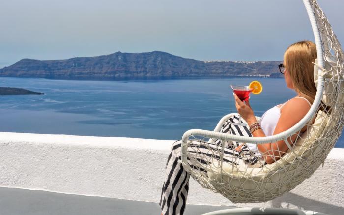 Athina Luxury Suites