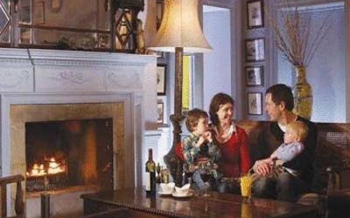 Moonfleet Manor Hotel