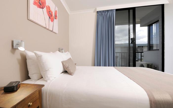 Lodestar Waterside Apartments