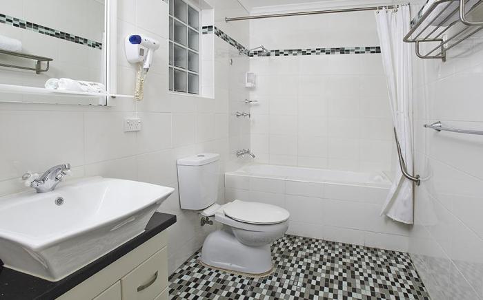 Comfort Inn & Suites Burwood