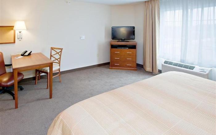 Candlewood Suites Champaign Urbana Univ Area Hotel By IHG