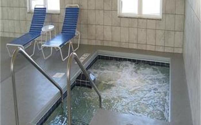 Holiday Inn Express Hotel & Suites Antigo By IHG