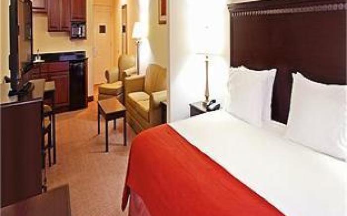 Holiday Inn Express Hotel & Suites Clarksville By IHG