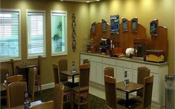 Holiday Inn Express Hotel & Suites Magnolia Lake Columbia By IHG