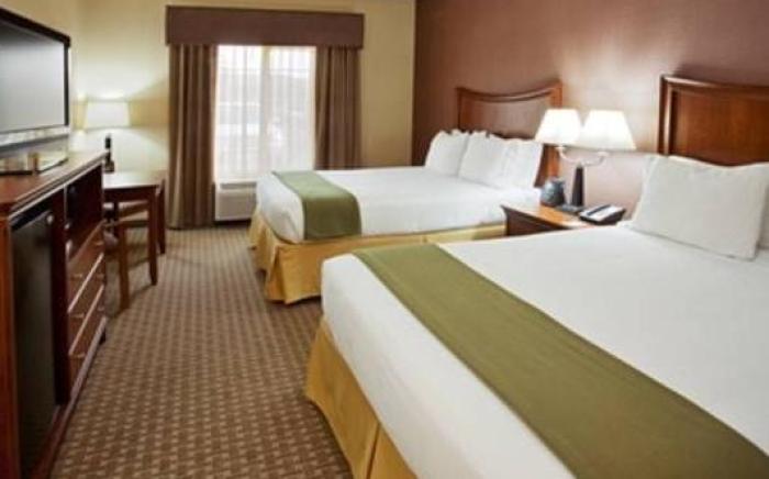 Holiday Inn Express Hotel & Suites Willows By IHG