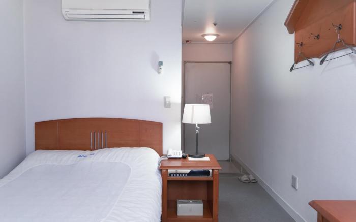 Central Hotel (Korea Quality)