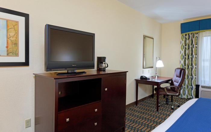 Holiday Inn Express - Andalusia By IHG