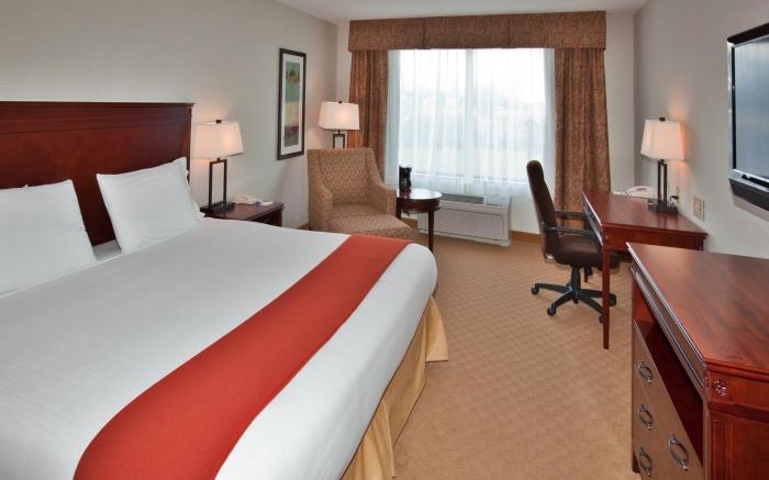Holiday Inn Express Hotel & Suites Brockville By IHG