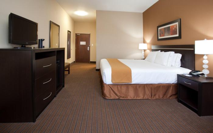 Holiday Inn Express Hotel & Suites Lamar By IHG