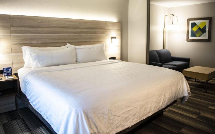 Holiday Inn Express Hotel & Suites Sedalia By IHG