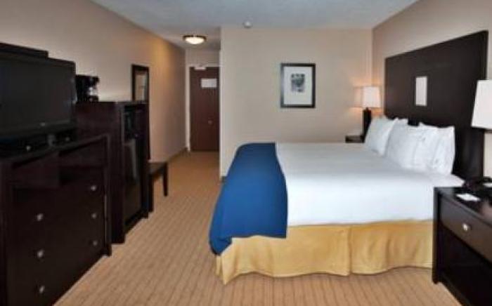Holiday Inn Express Hotel & Suites Albuquerque Airport By IHG