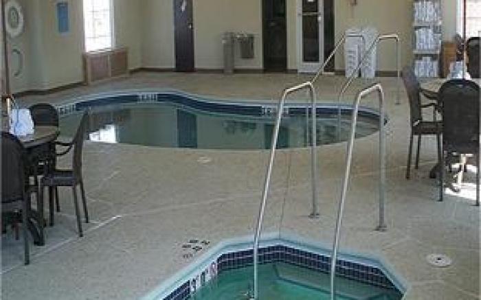 Holiday Inn Express Hotel & Suites Council Bluffs - Convention Center Area By IHG