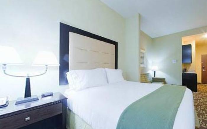 Holiday Inn Express Hotel & Suites Foley By IHG