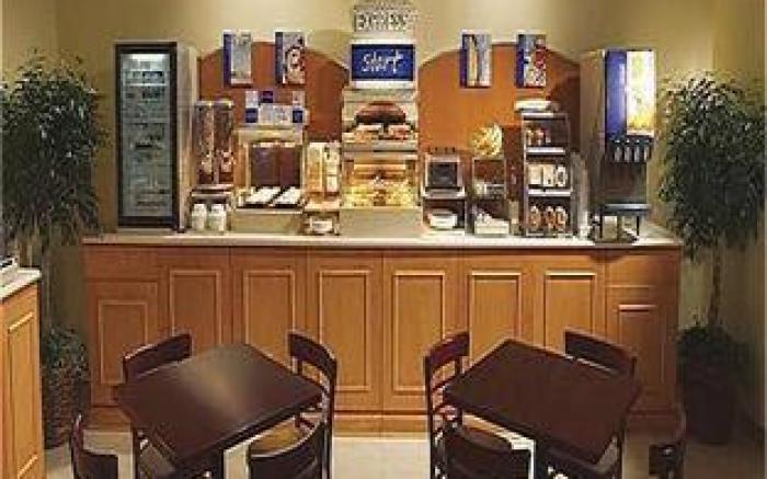 Holiday Inn Express Hotel and Suites Katy By IHG