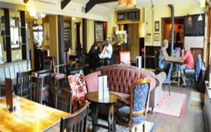 Rose And Crown Hotel