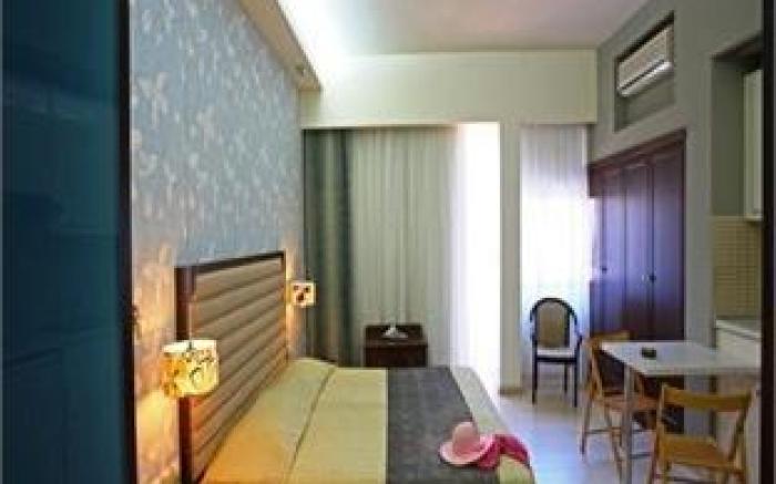 Steris Elegant Beach Hotel