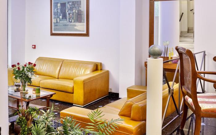 Athos Hotel