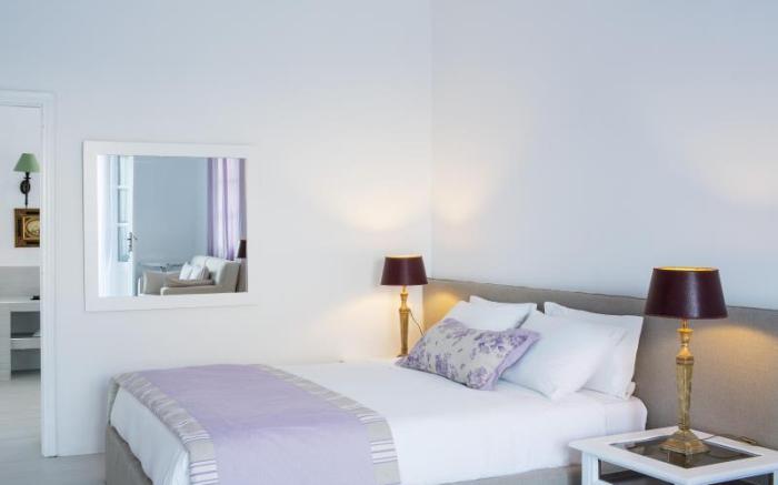 La Maltese Hotel
