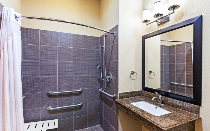 Holiday Inn Express Hotel & Suites Beaumont Northwest By IHG