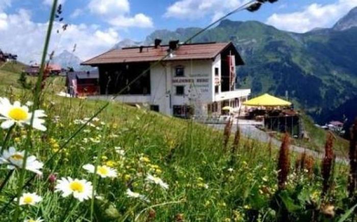 Hotel Goldener Berg