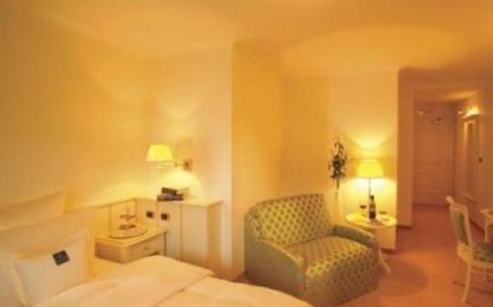 Alpenpalace Luxury Hideaway & Spa Retreat