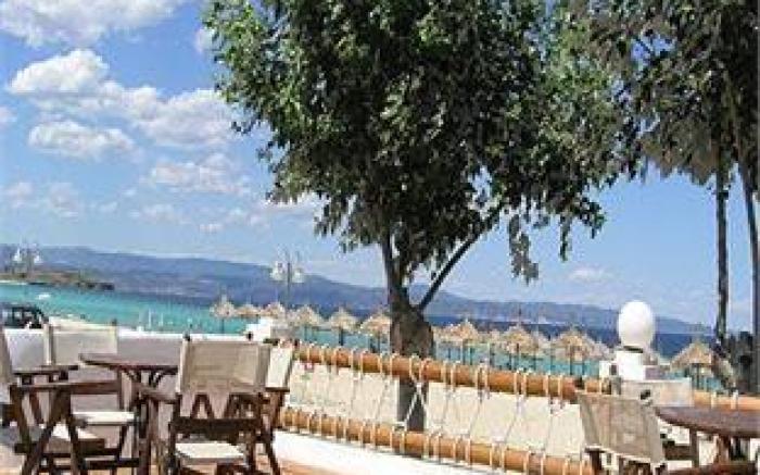 Antigoni Seaside Resort