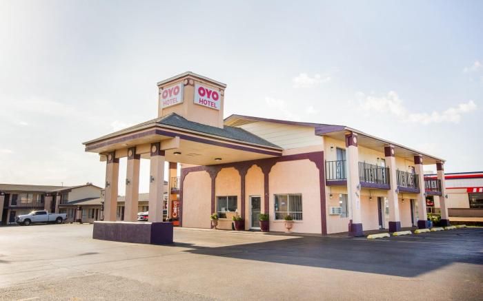OYO Hotel Texarkana North Heights AR Hwy I-30