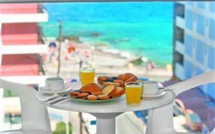 Athena Hotel