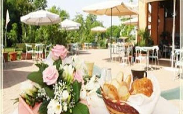 Country House Country Club