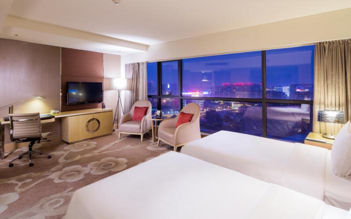 Renaissance Chengdu Hotel