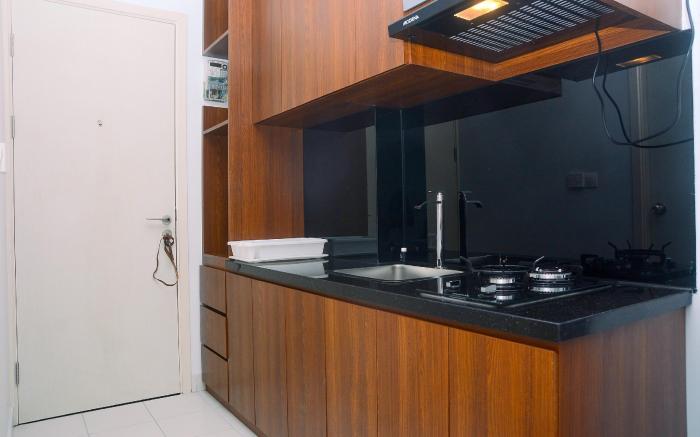 Cozy Studio Patraland near Bekasi St By Travelio