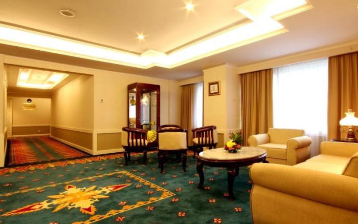Kartika Chandra Hotel