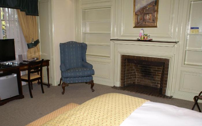 Los Espanoles Hotel