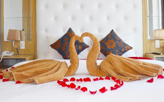 EMERALD OCEAN HOTEL