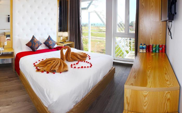 EMERALD OCEAN HOTEL