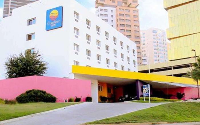 Comfort Inn Monterrey Valle
