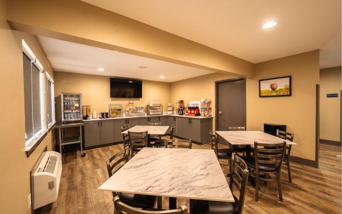 Cobblestone Inn & Suites - Trenton