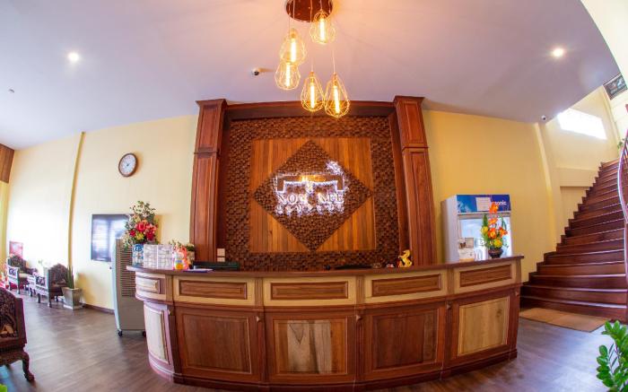 NonNee Lampang Hotel
